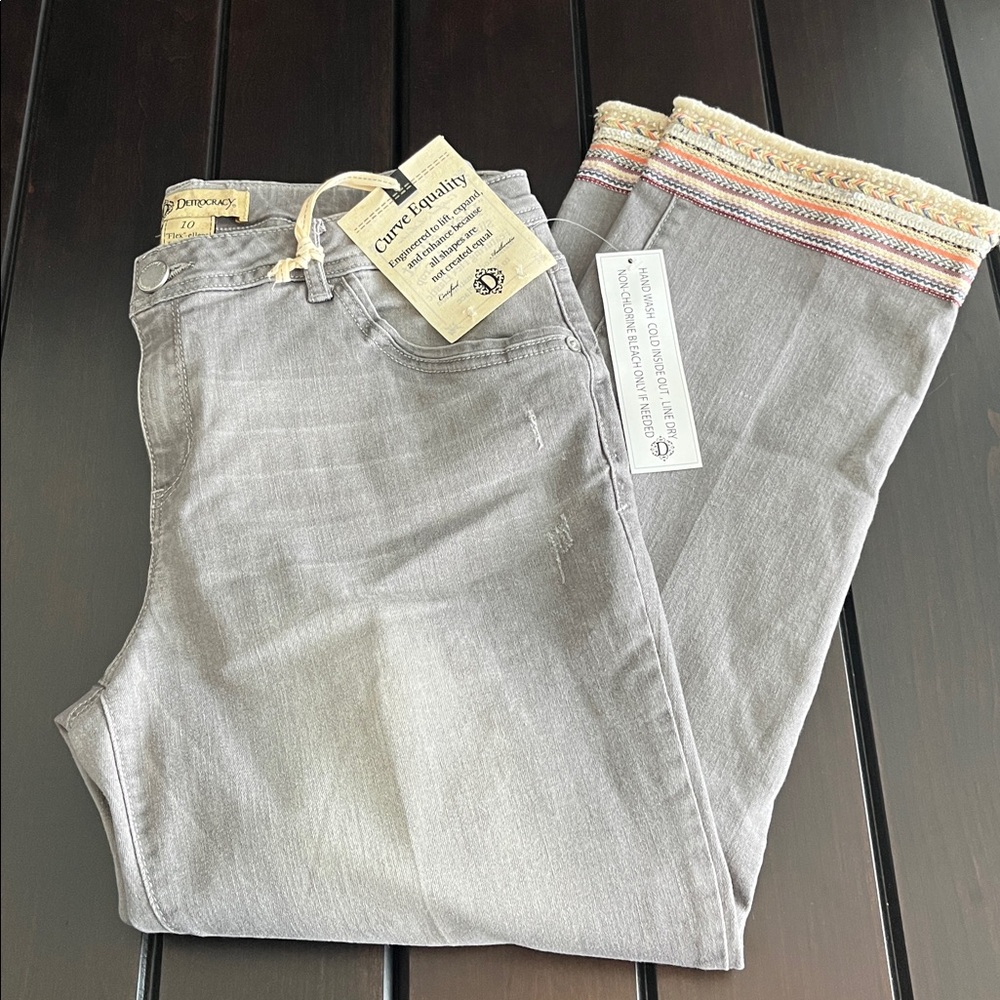 Democracy Gray Cropped Ankle Jeans with Embroidered Waistband - Picture 3 of 6
